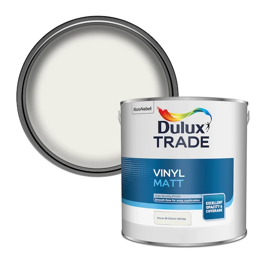 Dulux Trade Vinyl Matt Emulsion Paint Pure Brilliant White 2.5L 4 Dulux Trade Vinyl Matt Emulsion Paint Pure Brilliant White 2.5L - Image 2